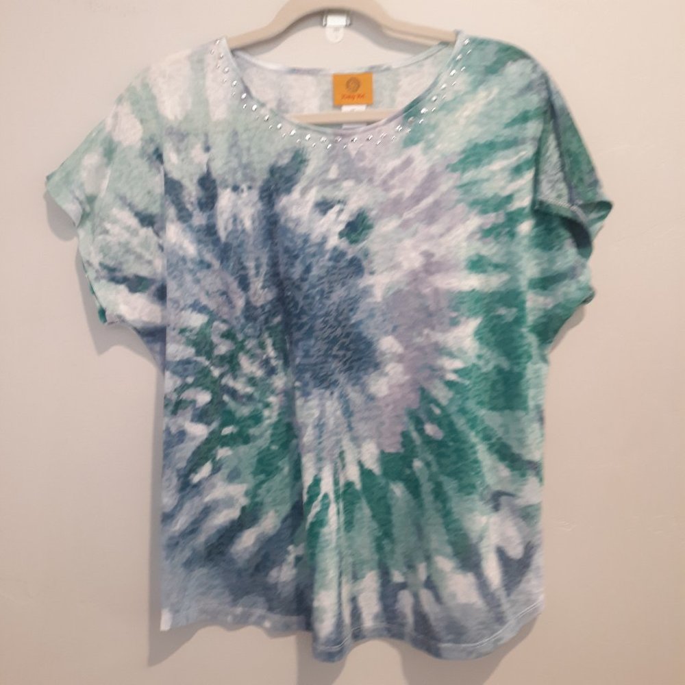 Ruby Rd. Tie Dye T-shirt with Studs Around the Neck Size XL